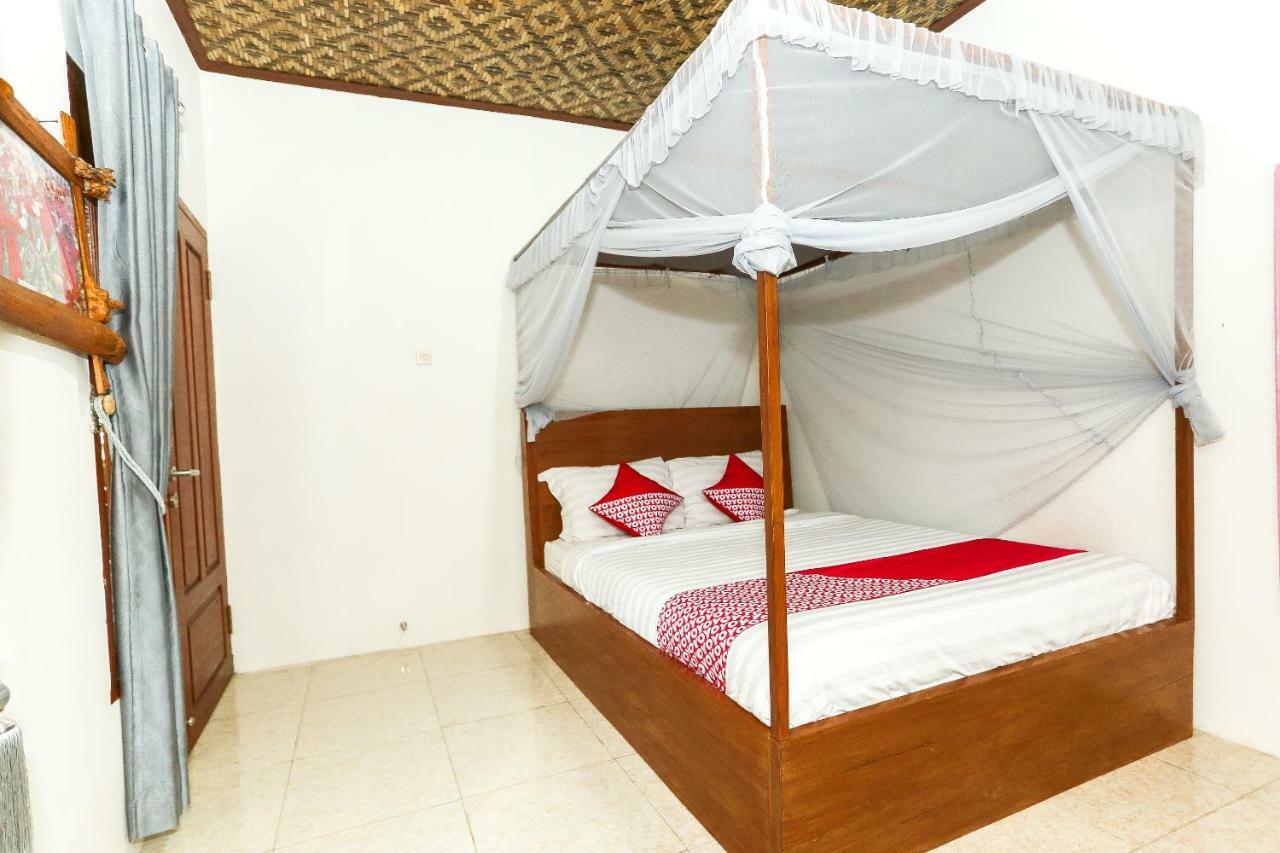 Vaccinated Staff - Oyo 1230 Kampoeng Osing Syariah Guesthouse Banyuwangi  Zewnętrze zdjęcie